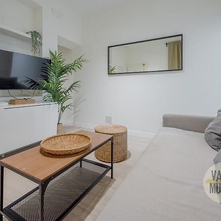 Nuevo Apt De 7 Pax En El Corazon De Malasana Madri Exterior foto