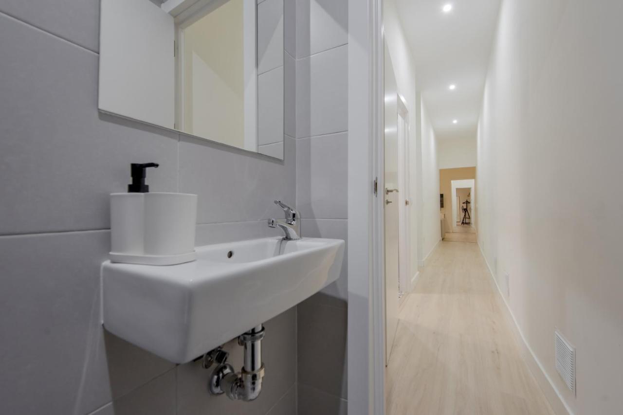 Nuevo Apt De 7 Pax En El Corazon De Malasana Madri Exterior foto